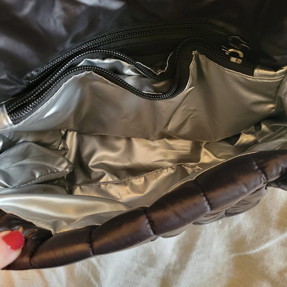 THINK ROYLN Quilted Puffer Crossbody Bag in Black - Picture 8 of 11